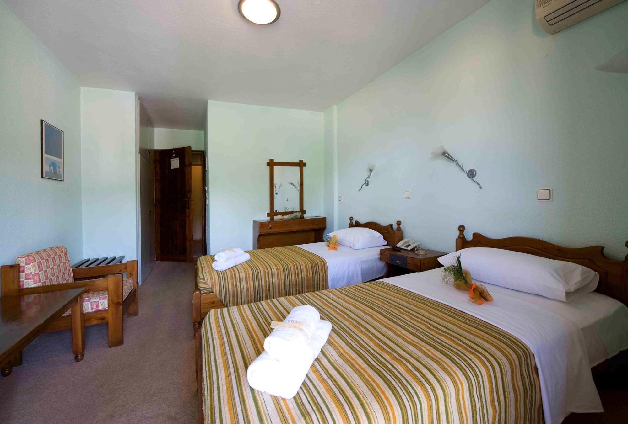 Lydia Hotel Krinidhes ภายนอก รูปภาพ