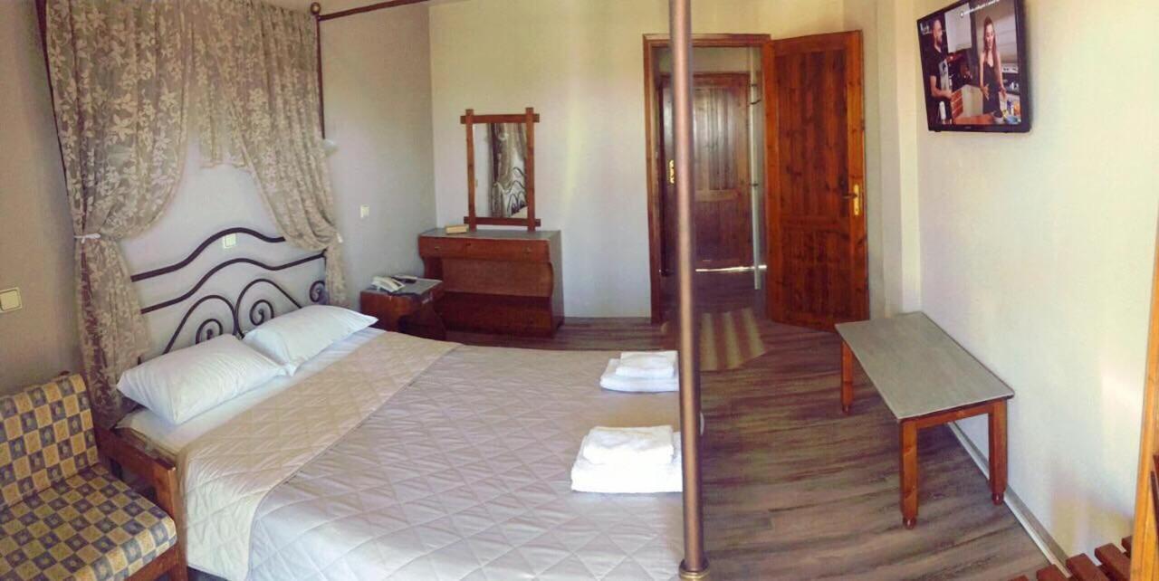 Lydia Hotel Krinidhes ภายนอก รูปภาพ